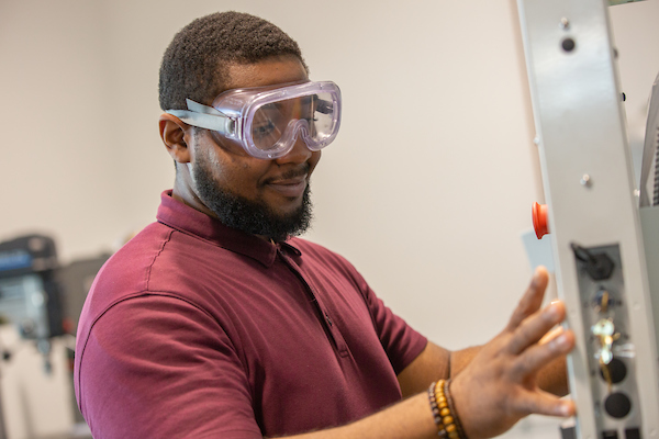 Engineering students gain hands-on experience at Quanta Advanced Training Center