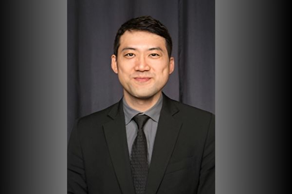 Mechanical engineering professor honored with NASA Artemis Student Challenge Educator Award