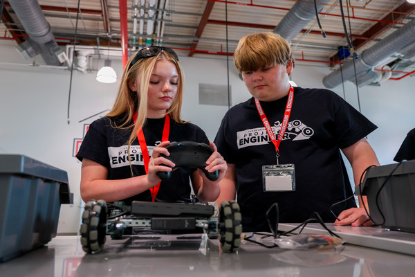 College of Engineering hosts Project Engineer camp