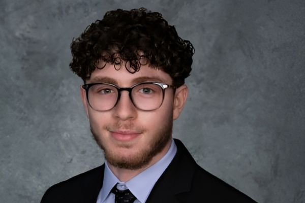 Mohamed Irhabi named October First-Gen Student of the Month 